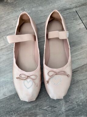 Praying heart rhinestone ballet flats